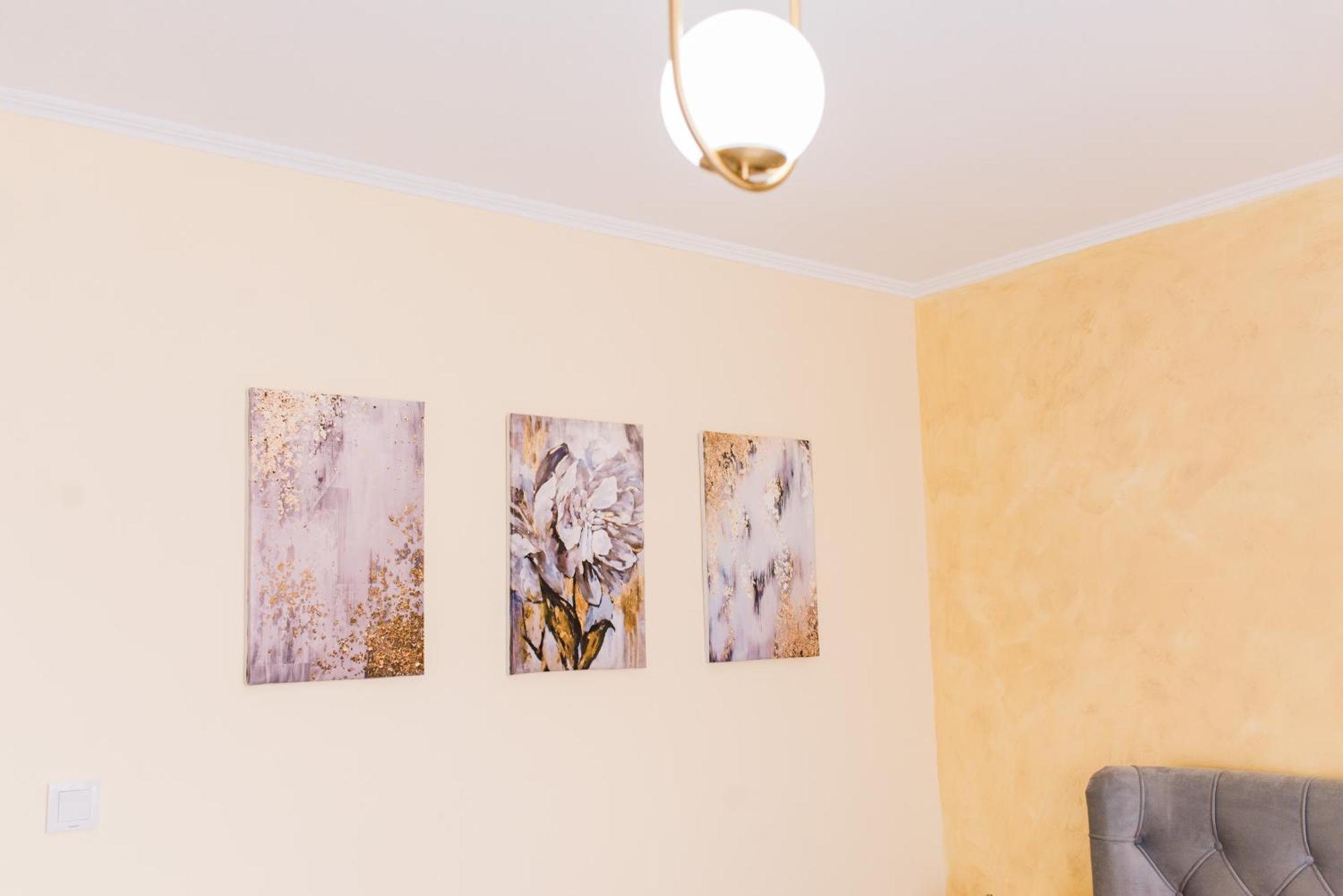 סאטו מארה Central White Apartment מראה חיצוני תמונה